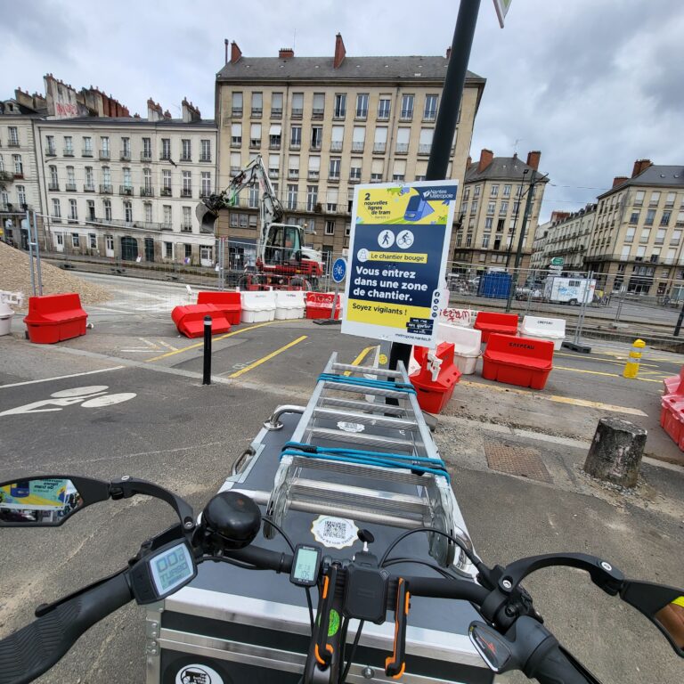 Electricien-a-velo-Électricien-a-vélo-Vélo-Nantes-nantes-nanntes-naantes-dépannage-électrique-électricité-ElecàVélo-Travaux Pont anne bretagne